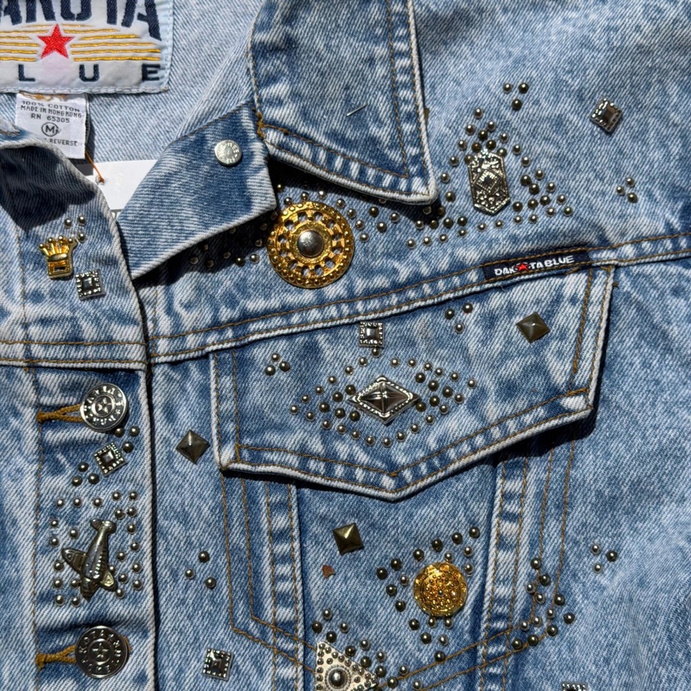 Vintage 90s Dakota Blue Studded Acid Wash Cropped Denim Jacket Women's Medium - Picture 4 of 5